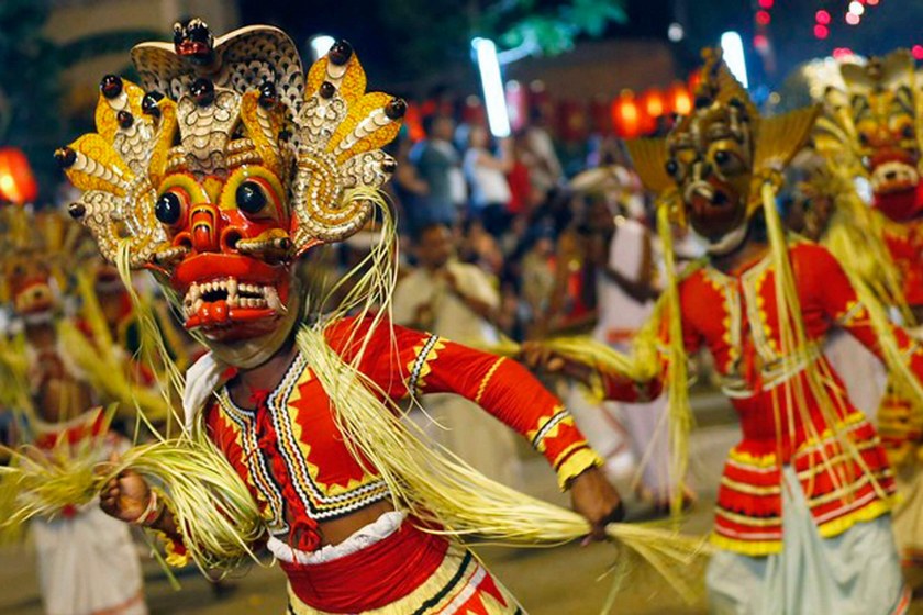 جشنواره نوام ماها پراهرا کلمبو