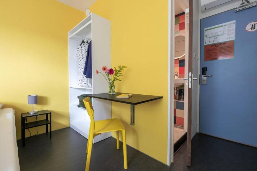Hans Brinker Hostel Amsterdam - Superior Twin Room