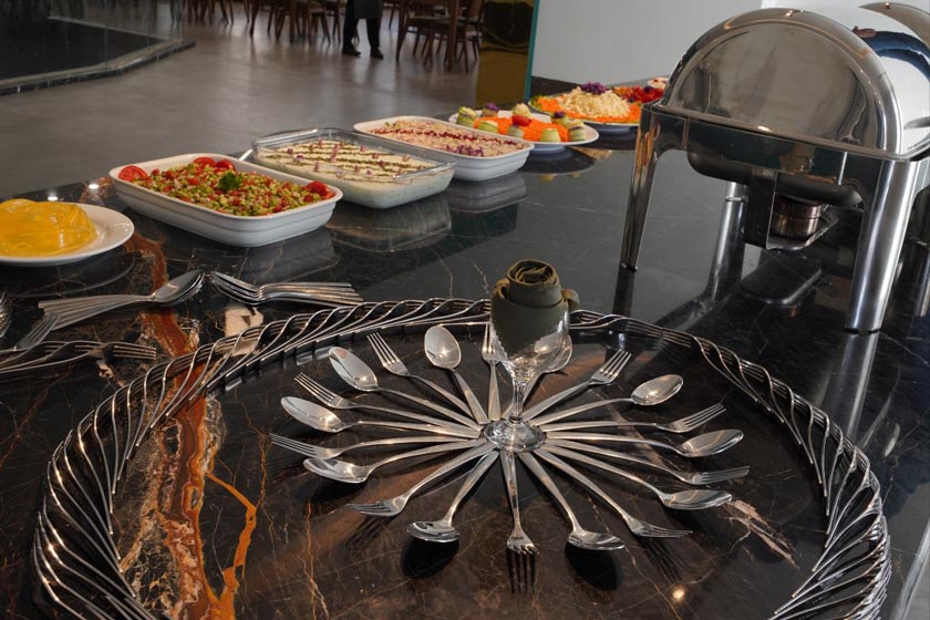 هتل ایوان 2 (فدائی) مشهد - غذا و نوشیدنی