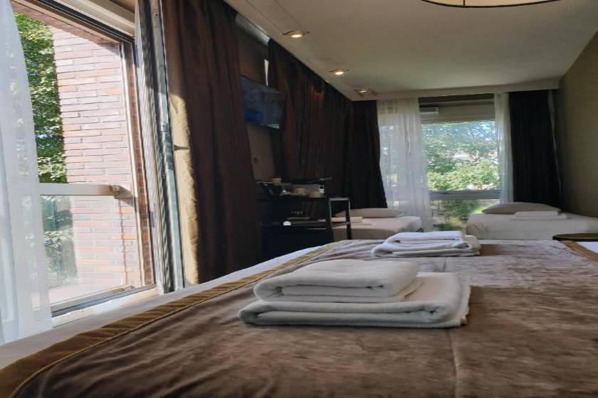 Hotel Mosaic City Centre - Quadruple Room