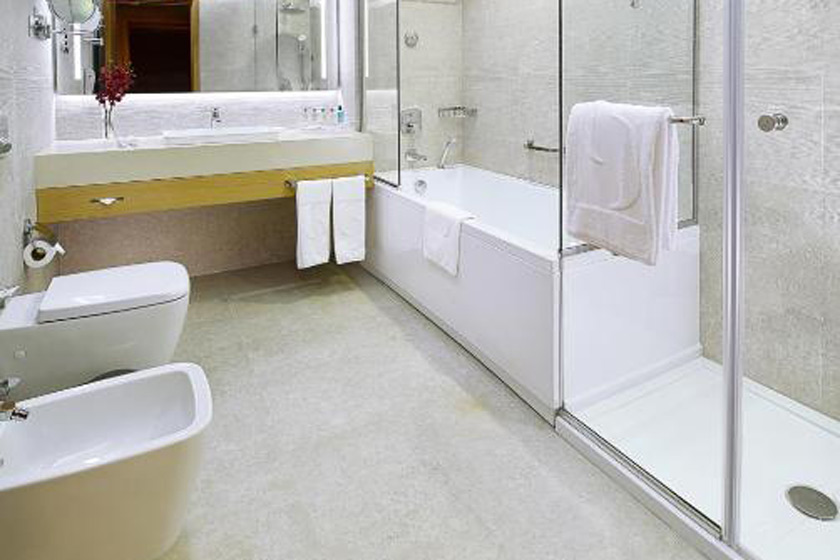 Grand Cosmopolitan Hotel Dubai - Grand Family Room