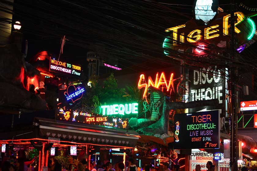 جاهای دیدنی پوکت در شب