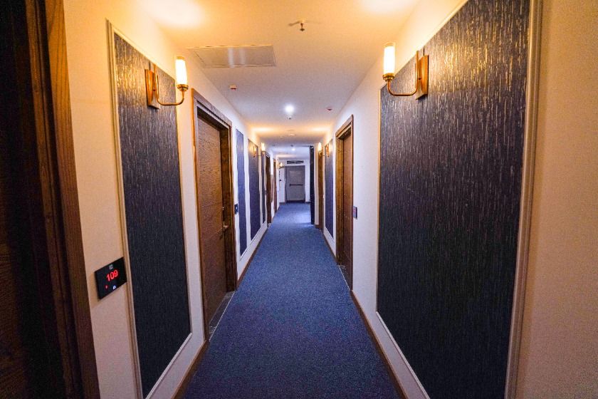 هتل ایوان 2 (فدائی) مشهد - راهرو