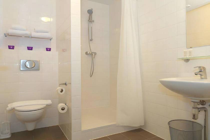 Amsterdam Teleport Hotel - Family Studio