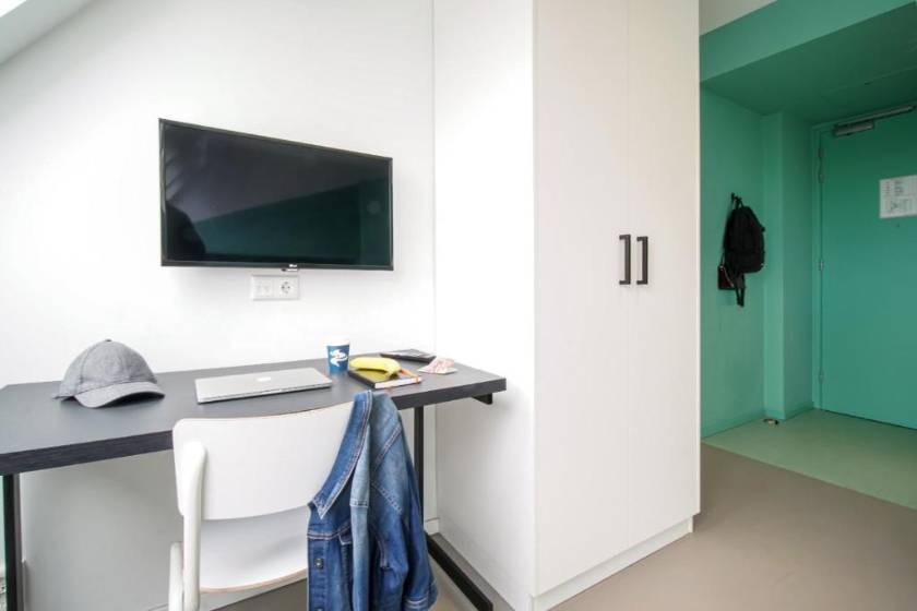 Via Amsterdam - Deluxe Double or Twin Room