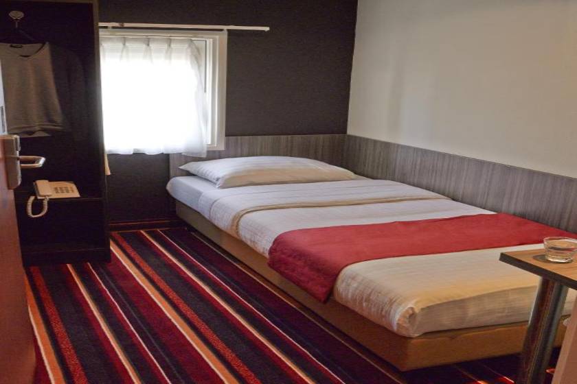 Mozart Hotel - Small Single Room