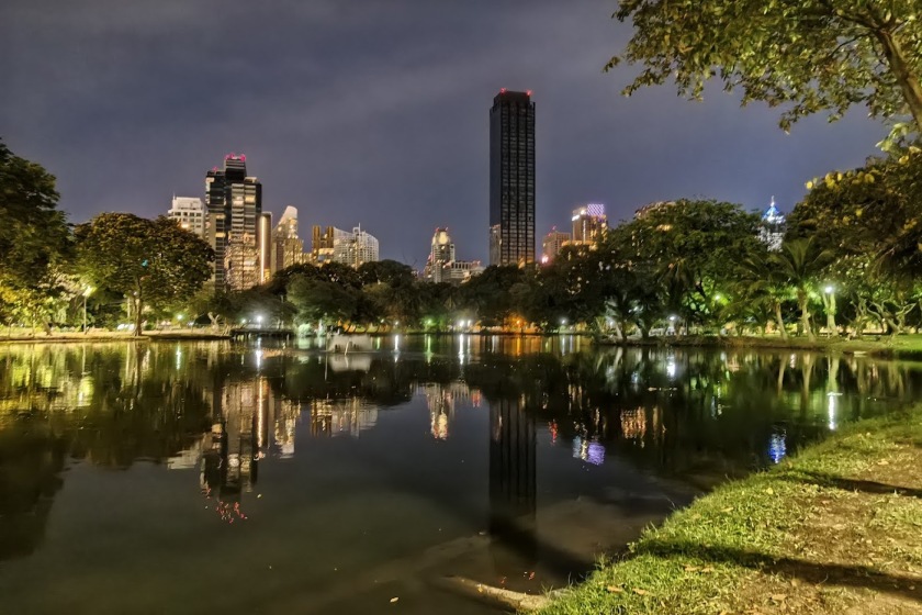 پارک لومپینی بانکوک. منبع عکس: گوگل‌مپ. عکاس: Naomi Shirendhra