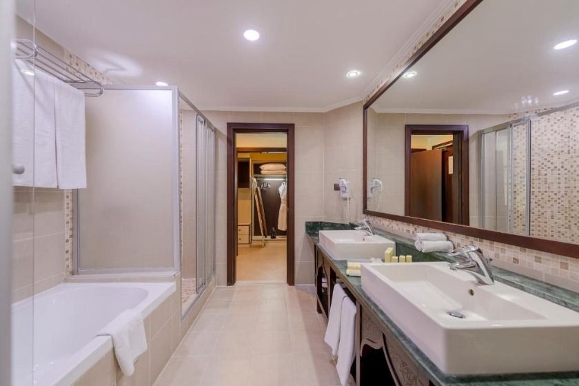 Crowne Plaza Antalya an IHG Hotel Antalya - King Bed junior Suite Sea Front