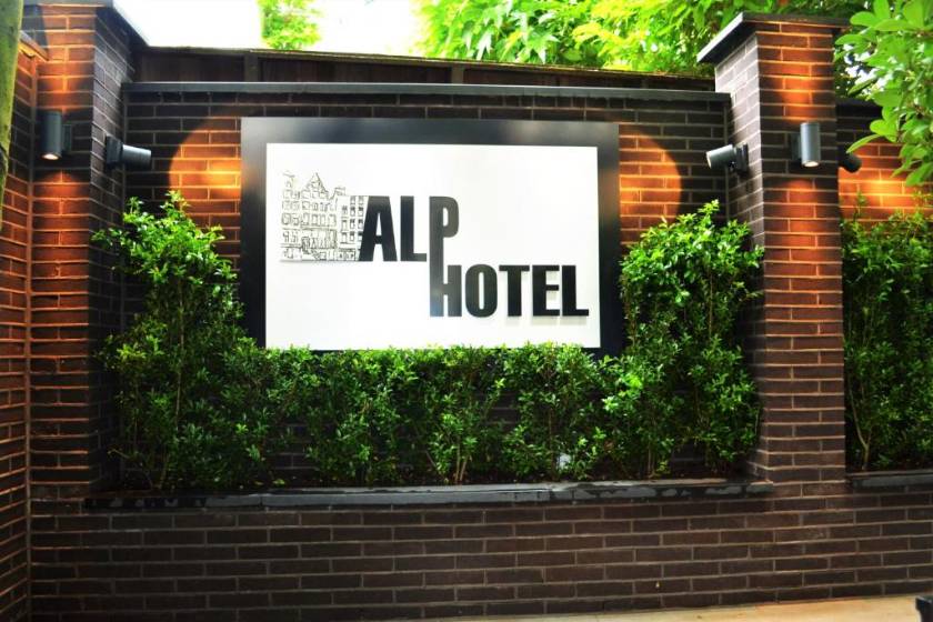 Alp Hotel - facade