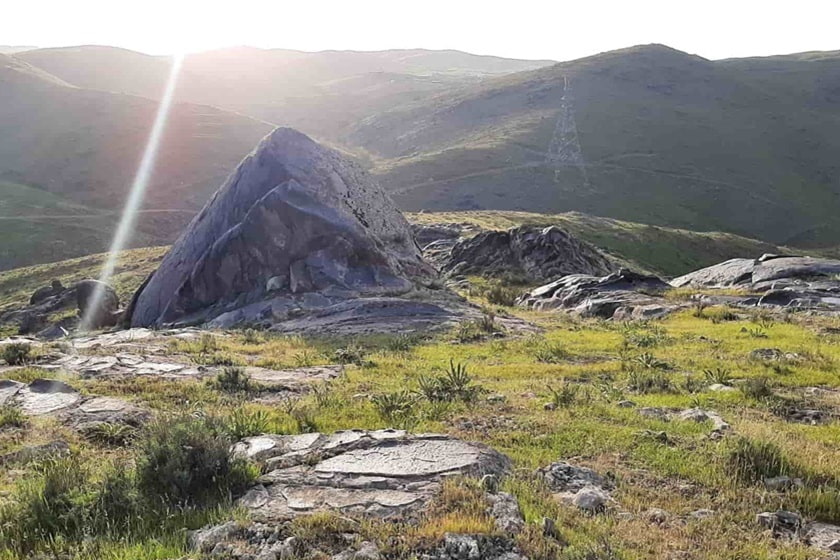 بوستان سنگی کمر مقبولا مشهد. منبع عکس: گوگل مپ. عکاس: hory folad