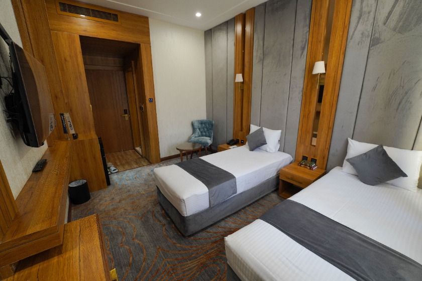 هتل ایوان 1 (اعلمی) مشهد - اتاق دو تخته تویین