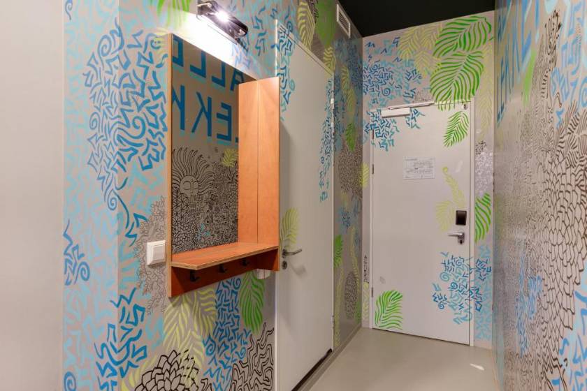 ClinkNOORD Hostel - Private twin room with attached bathroom