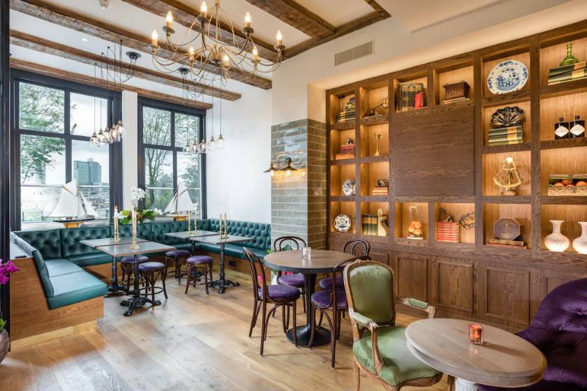 The Hendrick's Hotel - cafe