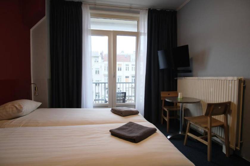 Hotel Abba - Twin Room with Shared Bathroom