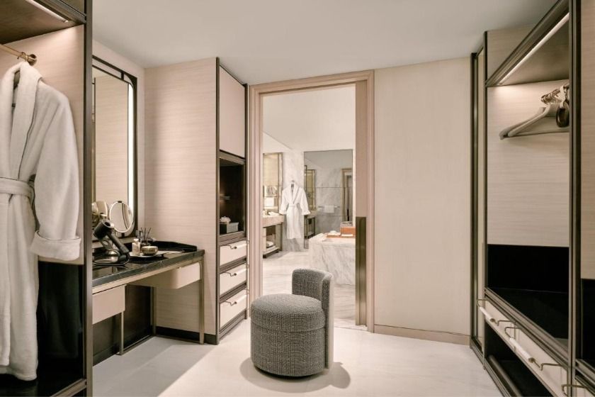 Marina Bay Sands Singapore - An Extended Indulgence - Paiza Premier Suite King Sea View