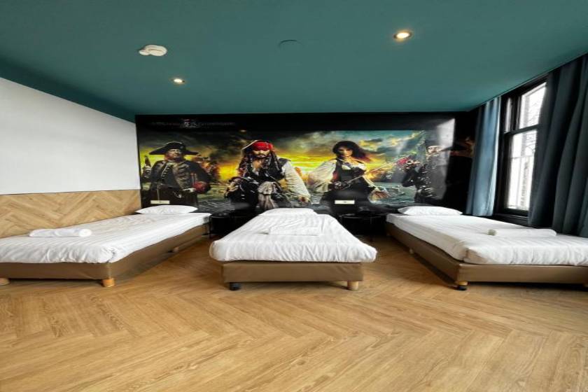 Heart of Amsterdam Hostel - Triple Private Room