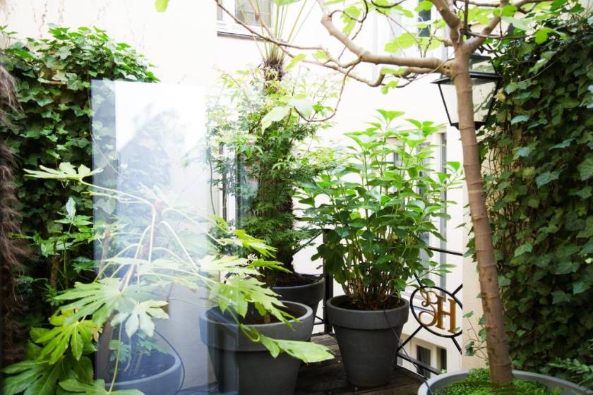 Hotel Estheréa - facade