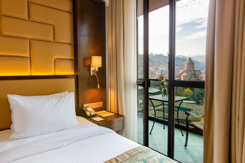 KMM Hotel - Standard Twin Room