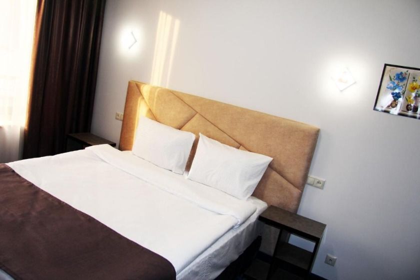Nice Hotel Yerevan - room