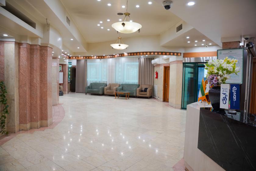 هتل آپارتمان ایوان 3 (احسان) مشهد - لابی