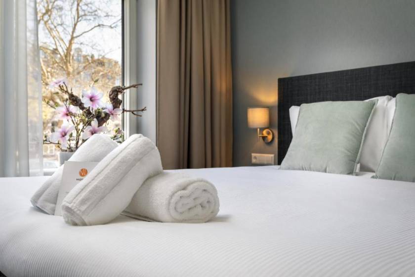 NL Hotel District Leidseplein - Small Family Room (4 Adults)