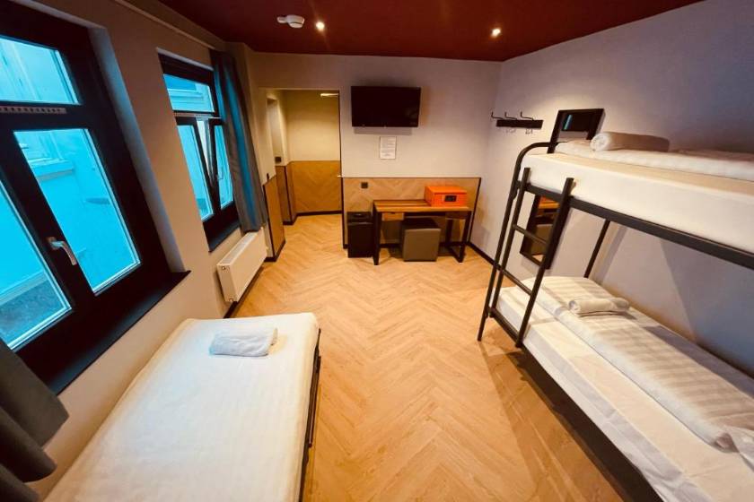 Heart of Amsterdam Hostel - Triple Private Room