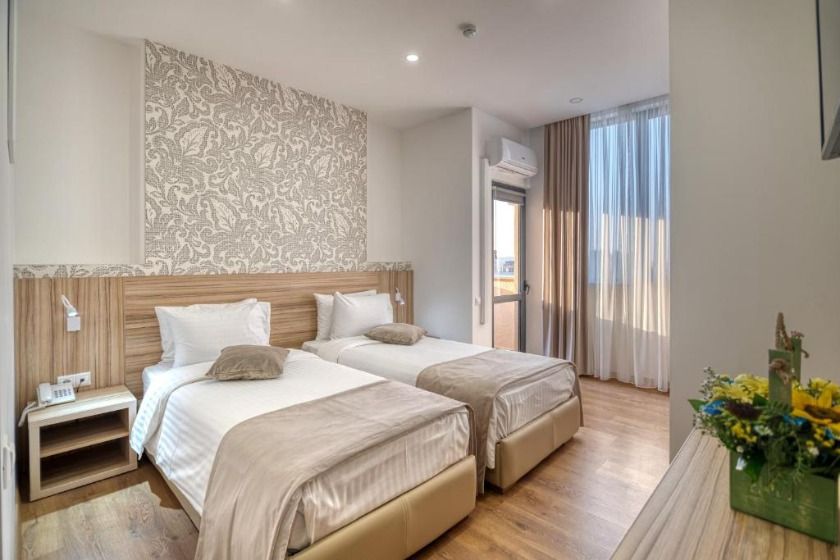 Orbeli Hotel Yerevan - Deluxe Double or Twin Room with Balcony