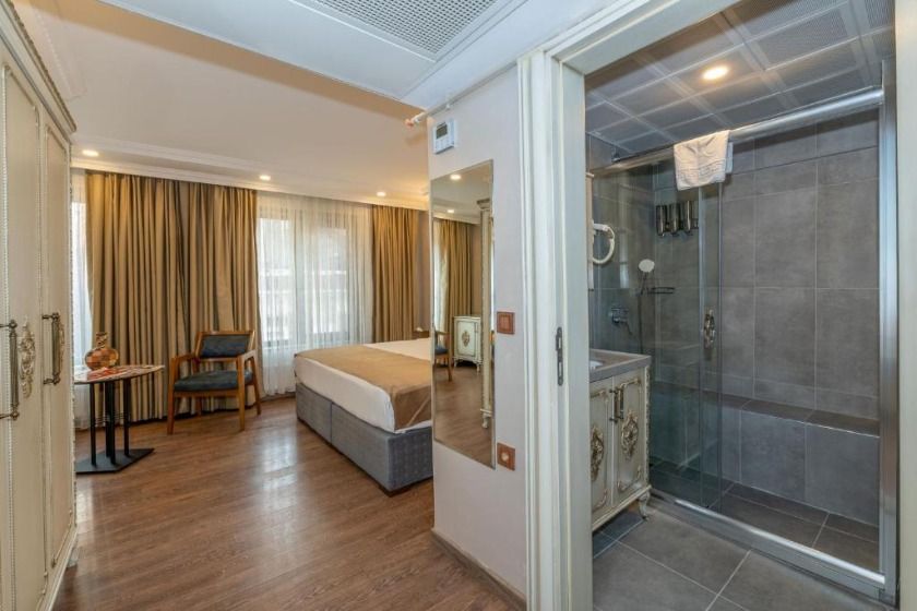 Almadina Hotel Istanbul - Large Double Room