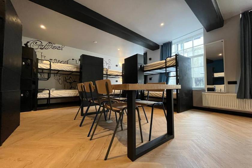Heart of Amsterdam Hostel - Bed in 12-Bed Mixed Dormitory Room