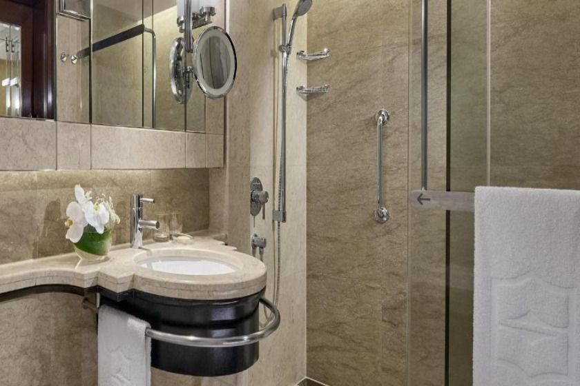 Shangri-La Kuala Lumpur - Deluxe King Room