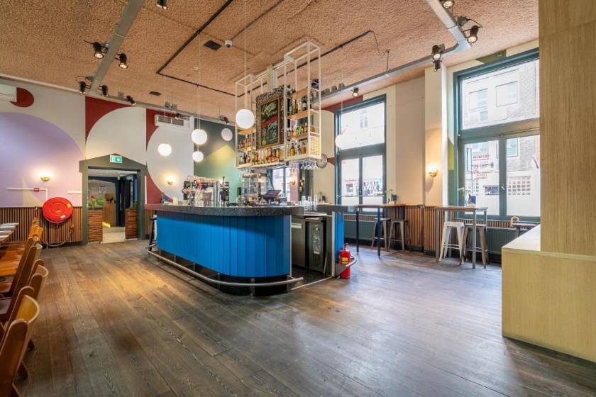 Hans Brinker Hostel Amsterdam - cafe