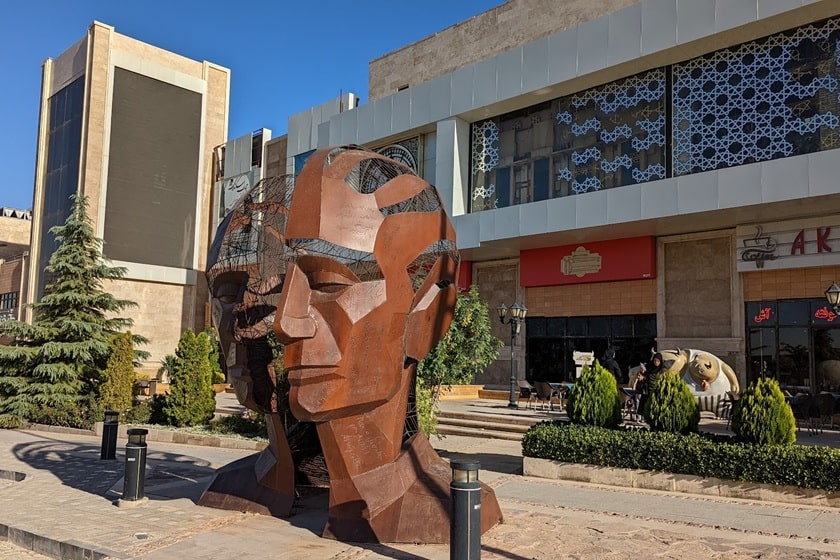 مجتمع پدیده شاندیز. منبع عکس: گوگل مپ. عکاس: امید میلانی‌فرد