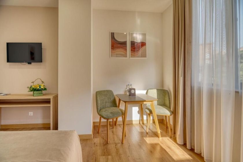 Orbeli Hotel Yerevan - Deluxe Double or Twin Room with Balcony