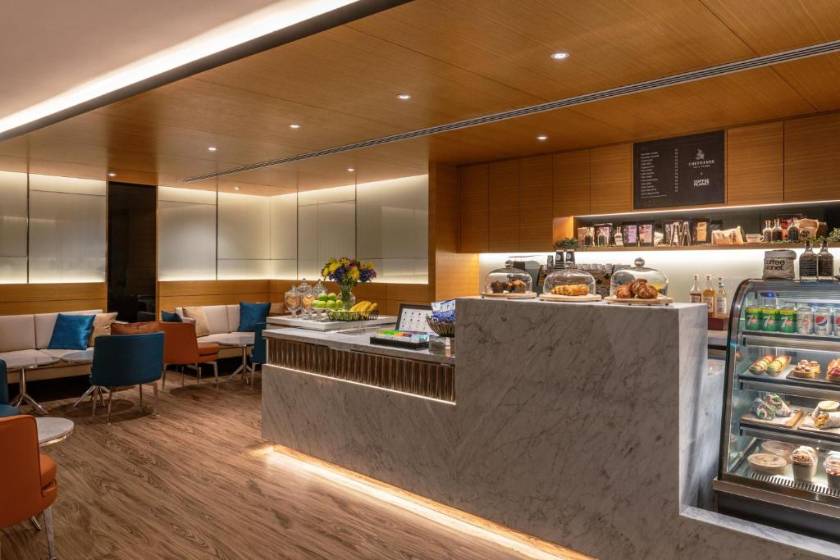 Delta Hotels by Marriott Jumeirah Beach, Dubai - cafe