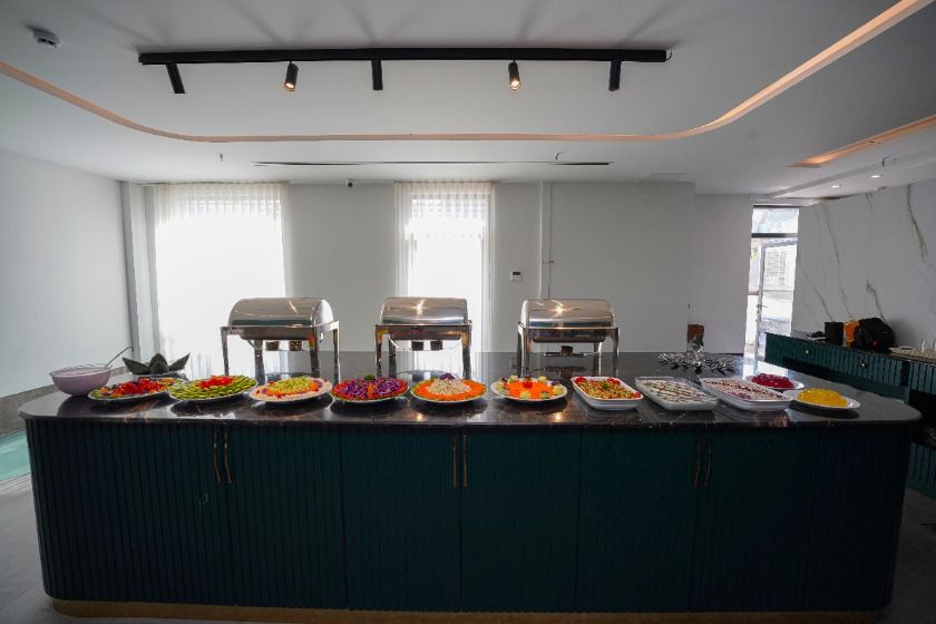 هتل ایوان 2 (فدائی) مشهد - غذا و نوشیدنی