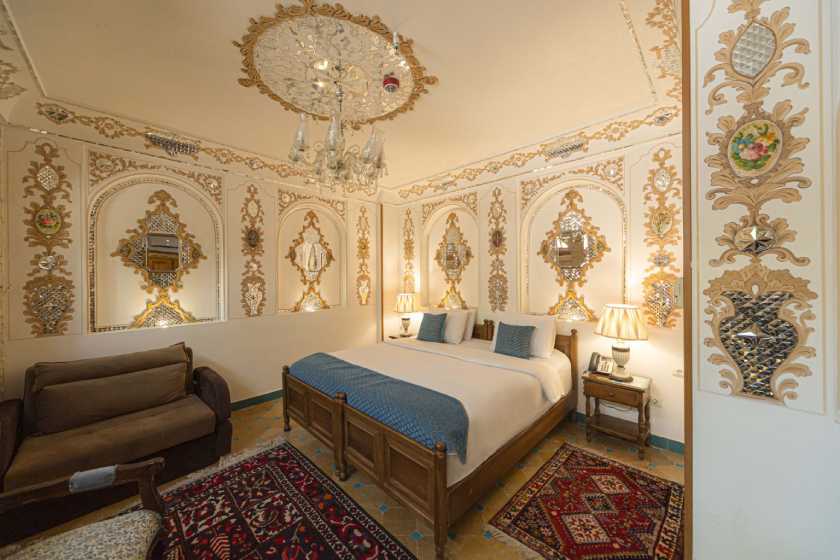 اقامتگاه سنتی قصر منشی اصفهان - اتاق قاجار