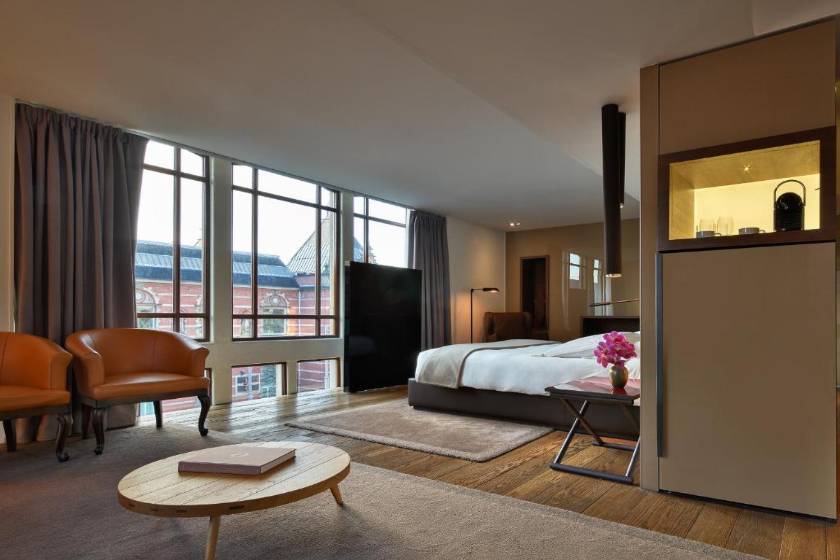 Conservatorium Hotel - Van Baerle Suite