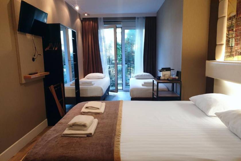 Hotel Mosaic City Centre - Quadruple Room