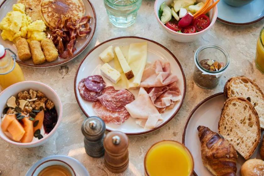 The Social Hub Amsterdam City - food and drink