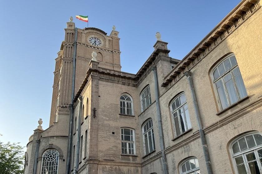 برج ساعت تبریز. منبع عکس: گوگل‌مپ. عکاس: مصطفی نیکزاد فرخی