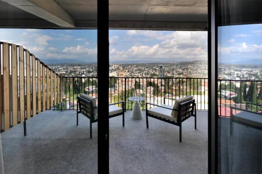 Castor & Pollux Hotel - Deluxe Twin Room with City View