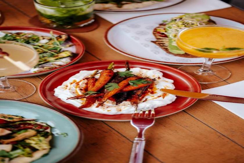 The Social Hub Amsterdam City - food and drink