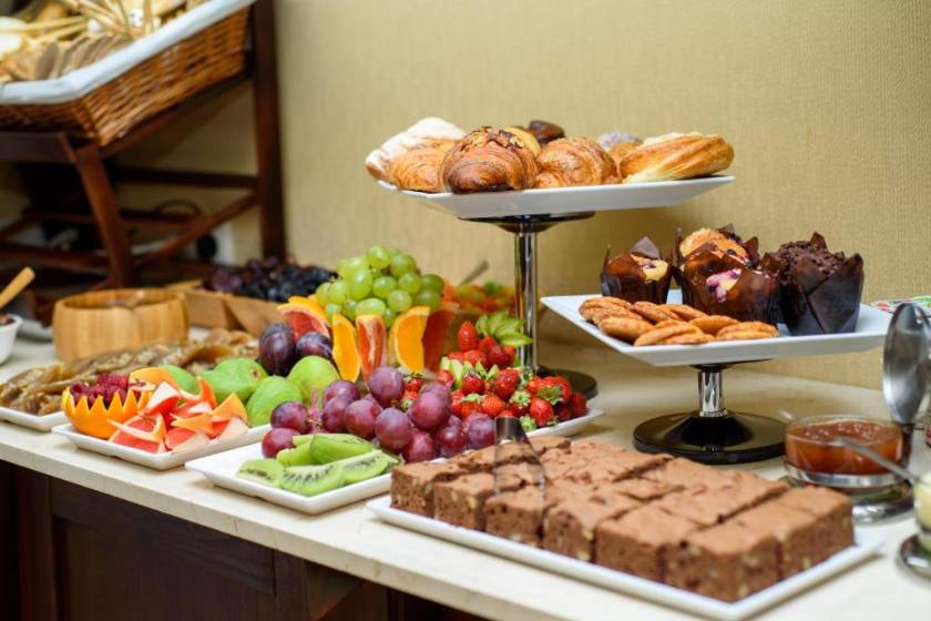 KMM Hotel - breakfast