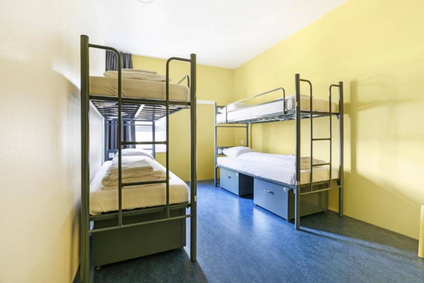 Hans Brinker Hostel Amsterdam - 4-Bed Mixed Dormitory Room