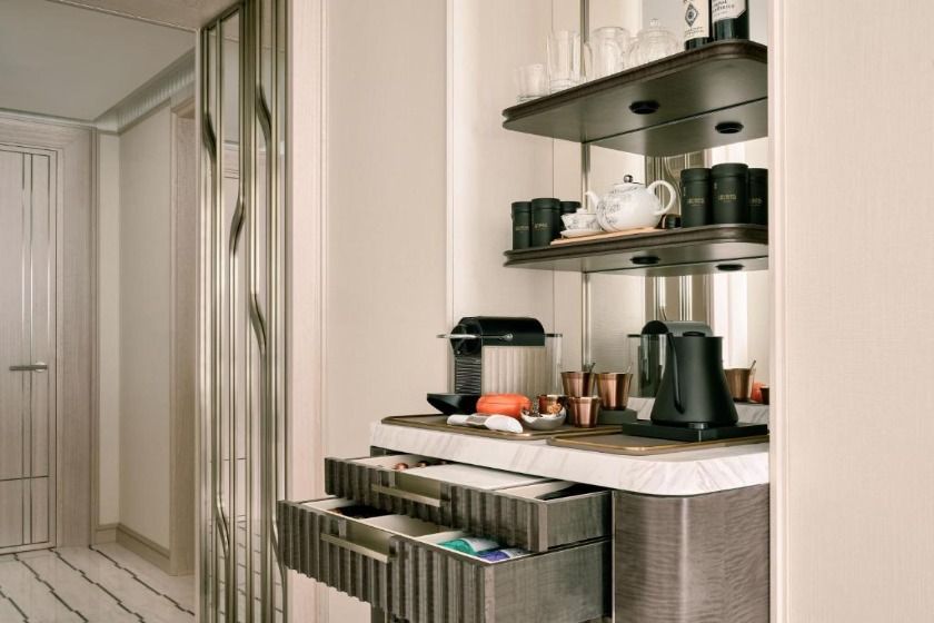 Marina Bay Sands Singapore - An Extended Indulgence - Paiza Premier Suite King Sea View