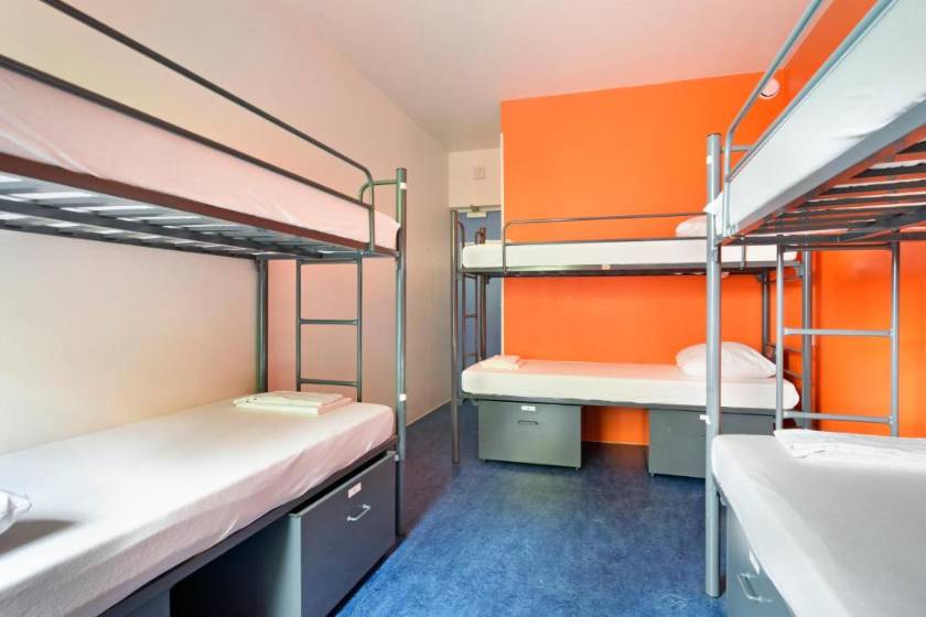 Hans Brinker Hostel Amsterdam - 6-Bed Mixed Dormitory Room