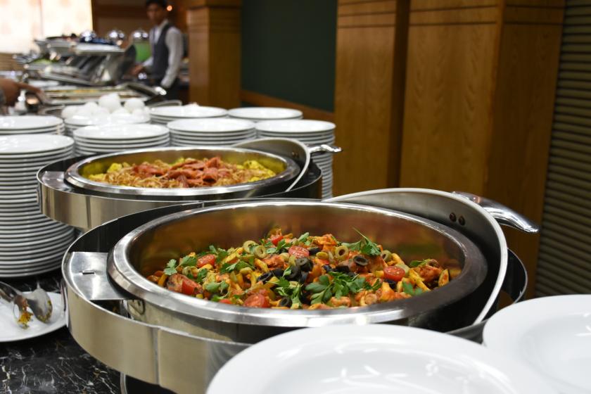 هتل فدک الزهرا مشهد - غذا