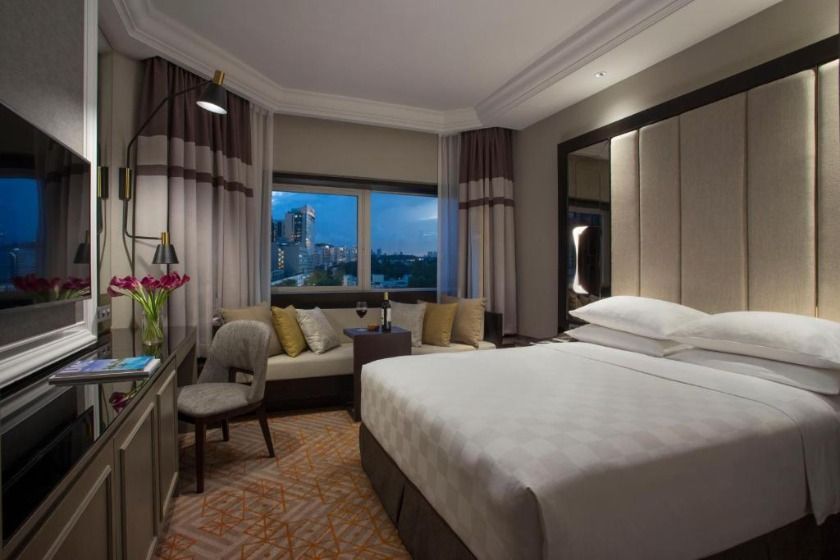Orchard Hotel Singapore - Grand Deluxe Queen Room