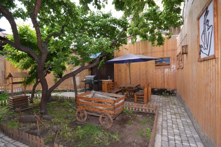 Partez Hotel yerevan - courtyard