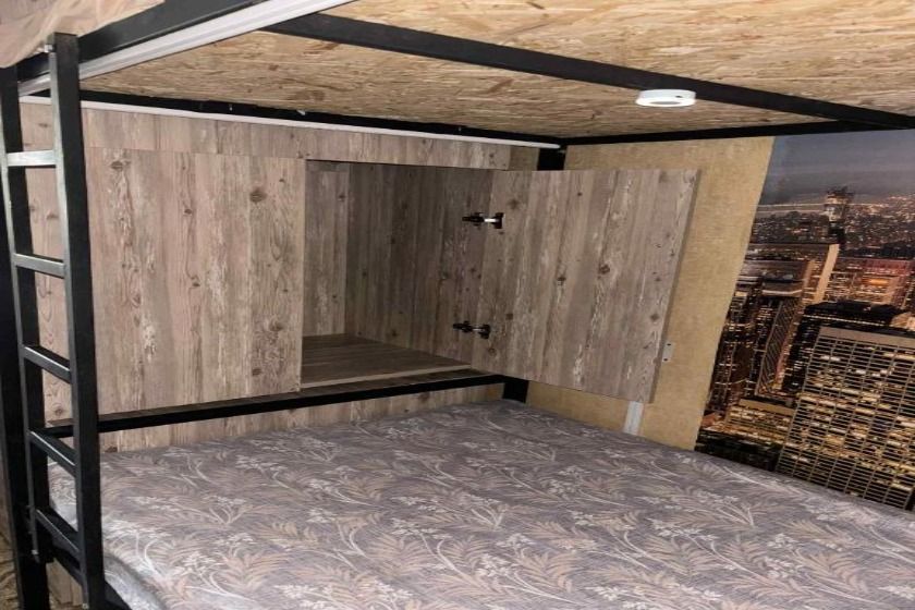 Pariss Library Hostel yerevan - Bed in 8-Bed Dormitory Room